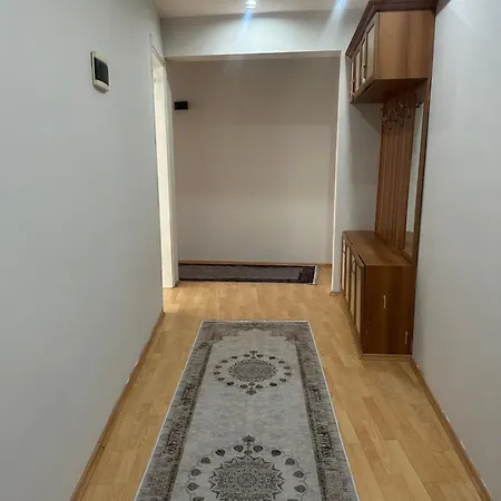 Silver Apartment *
